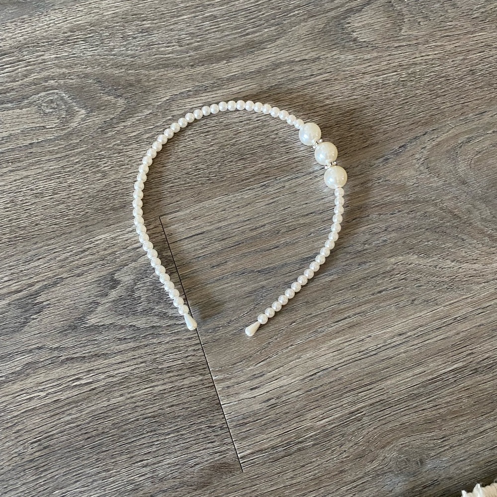 Various faux pearl headbands